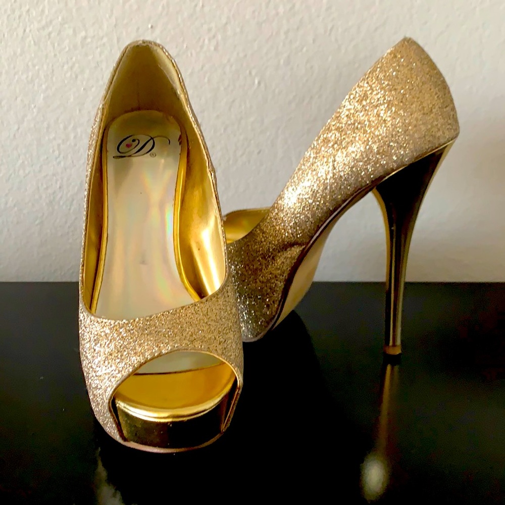 Glitter gold heels